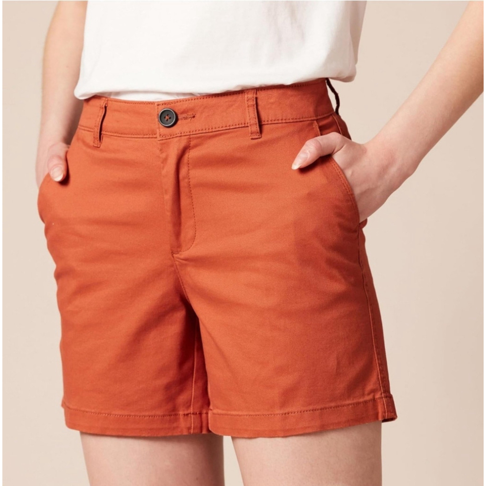 Amazon Essentials Women's Mid-Rise Slim-Fit 5 Inch Inseam Khaki Short - Picture 4 of 5